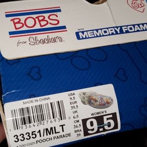 NEW IN BOX BOB'S SKECHERS WOMEN'S 9.5 MED